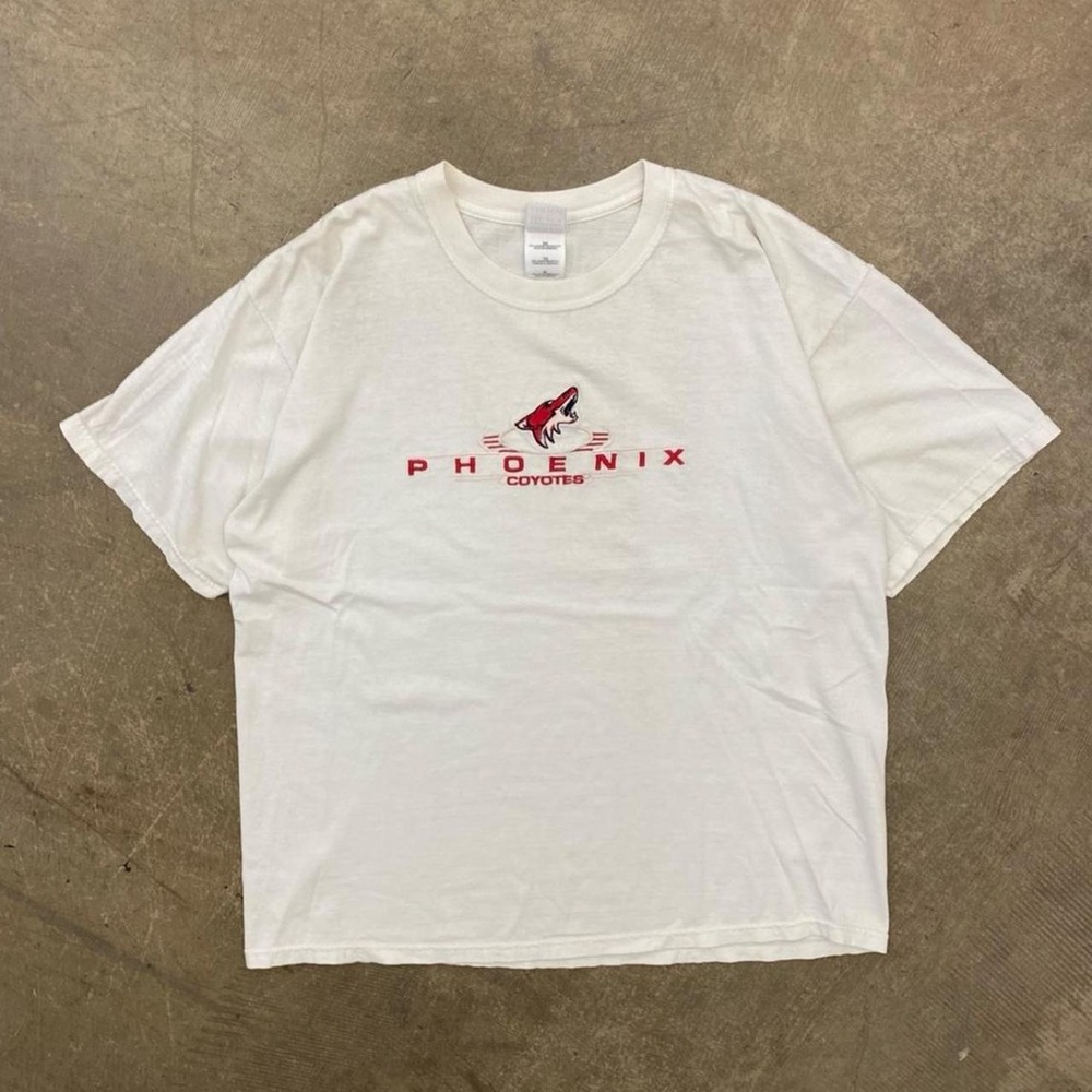 Vintage Phoenix Coyotes 2000s NHL Hockey Center Logo Gildan T-Shirt Size XL